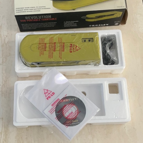 Record Player Portable Turntable Crosley Revolution USB Vinyl Records CR6020A-GR - Picture 6 of 11